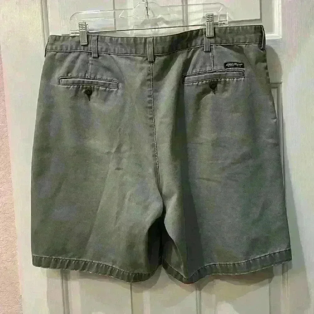 Eddie Bauer distressed twill army green shorts. - Picture 4 of 9
